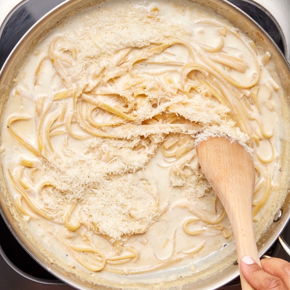 Alfredo pasta🍝 getting ready yummy😋