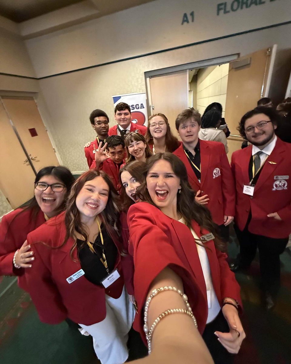 alicia daniel tweet media