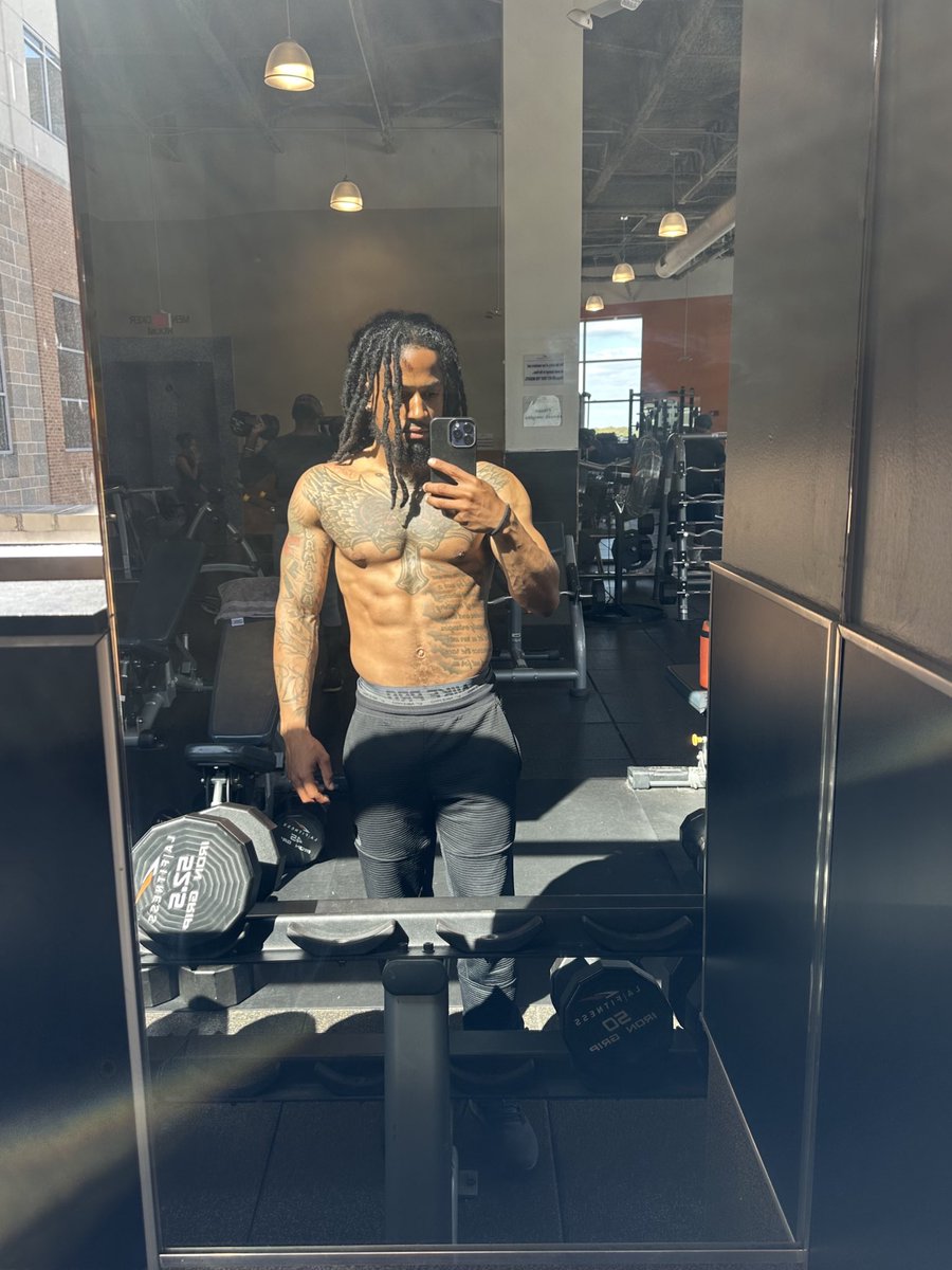 K_Smittyy22's tweet photo. Sunday Lifts🏋🏽‍♂️ https://t.co/gRJmVdq8UK