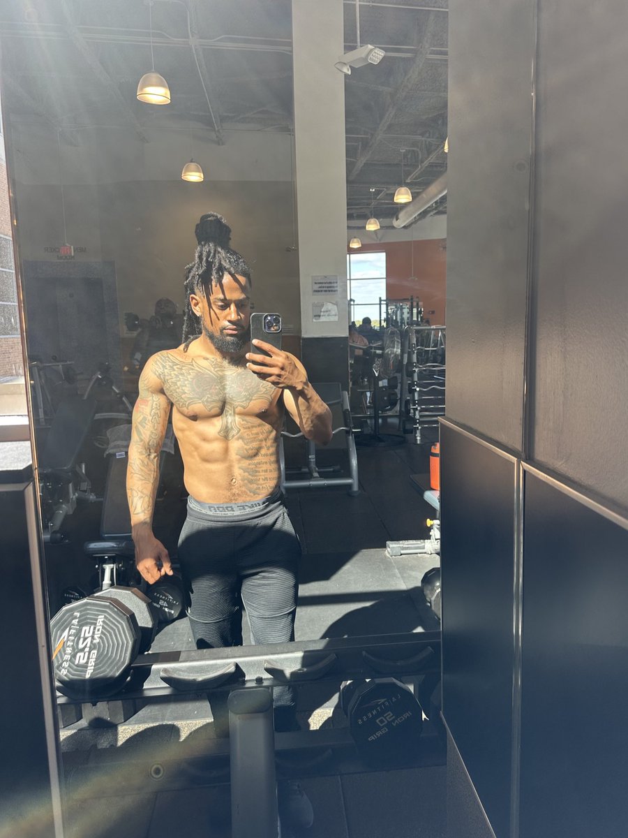 K_Smittyy22's tweet photo. Sunday Lifts🏋🏽‍♂️ https://t.co/gRJmVdq8UK