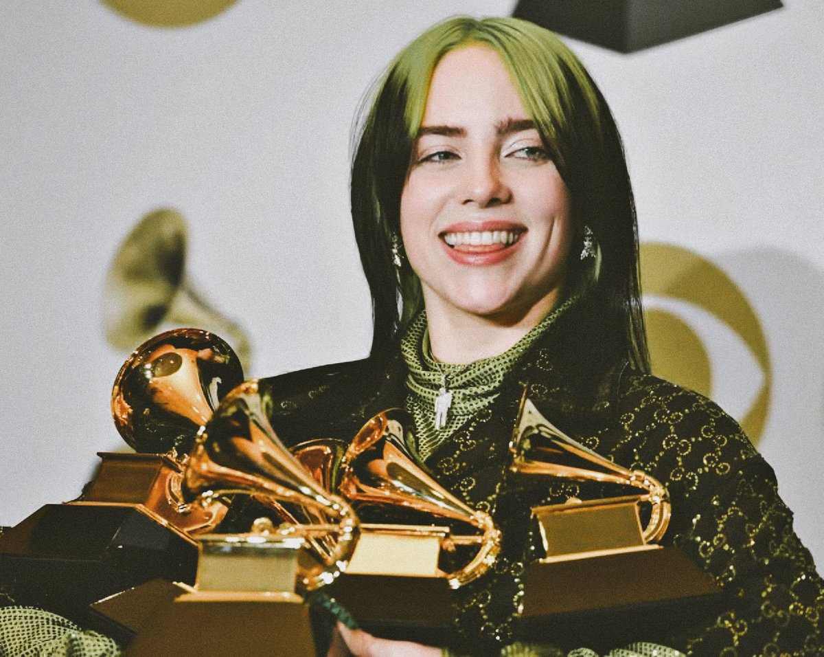 zeudiner awards che ho vinto:

leader del fandom🏆
miglior straniera🏆
la zeudiner zona comfort del fandom🏆
la zeudiner più visionaria🏆
miglior ex zelena diventata zeudiners🏆
miglior ship🏆
gesto più significativo🏆

ringrazio tutto il fandom
anche chi non mi ha votata❤️