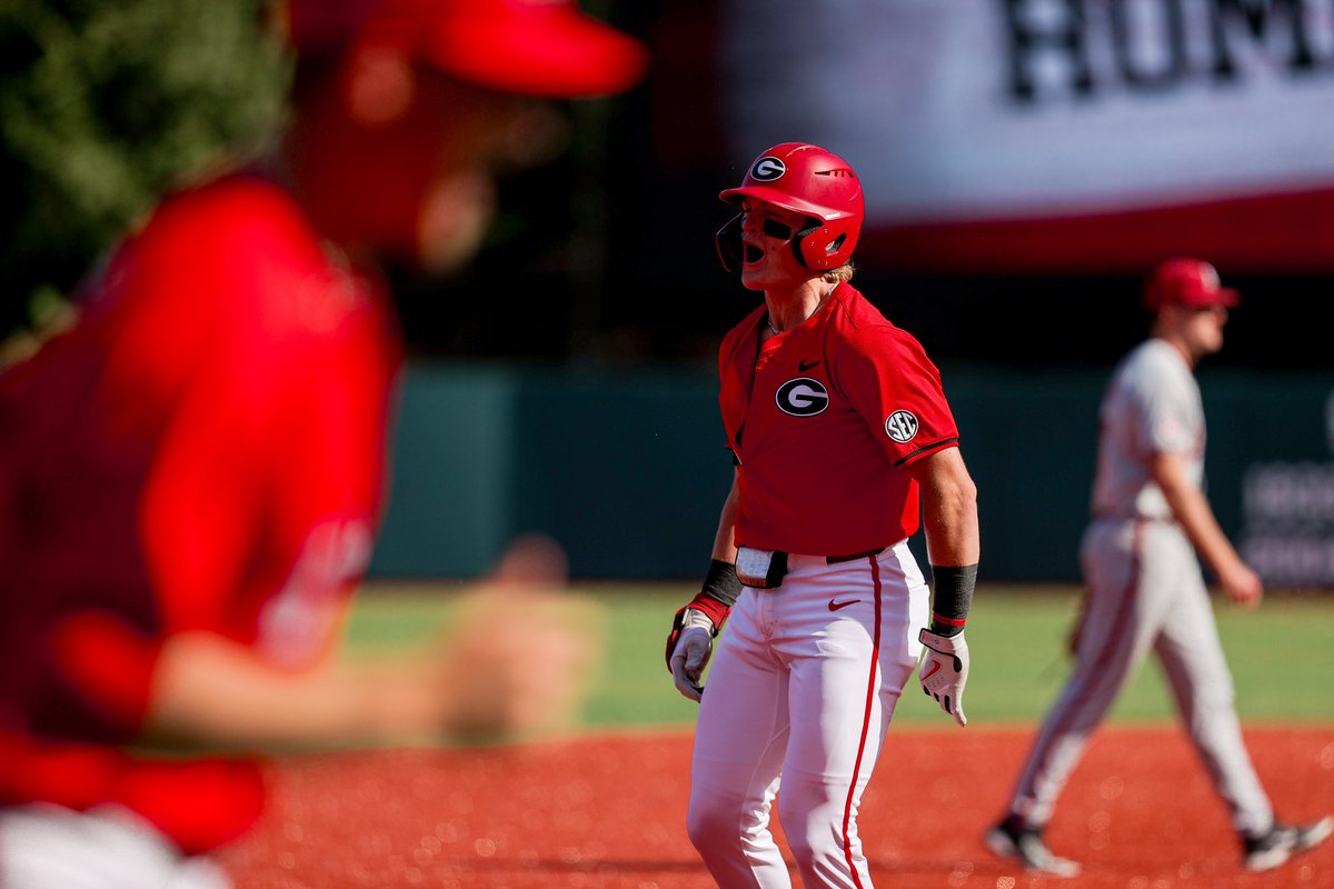 BaseballUGA's tweet photo. a 𝑾𝑰𝑵 unlike any other 🙌

#GoDawgs https://t.co/rYA5bkjzRM