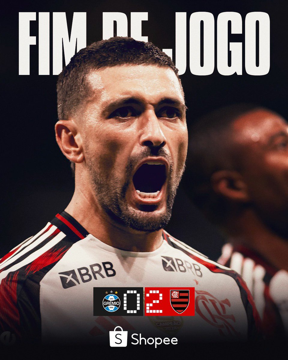 Flamengo's tweet photo. VENCE O MENGÃO! 🔴⚫️ 

Com dois gols de Arraxxxca, o Flamengo derrota o Grêmio, na casa do adversário,  e soma MAIS 3 pontos no Brasileirão! 

#VamosFlamengo https://t.co/ujwGRa79FX