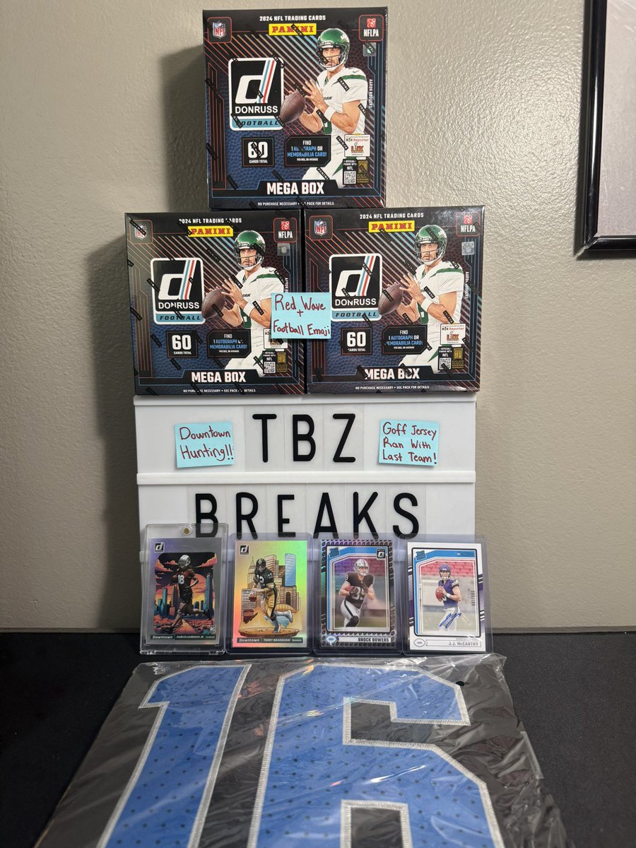 TBZBreaks's tweet image. Live on WhatNot at 7pm!! Breaking donruss megas! Random teams, $1 starts!! Jared Goff Jersey in the mix as well!!! 

#WhatNot #Breaks #Football #FootballCards #Downtown #Donruss #Lions #SportsCards