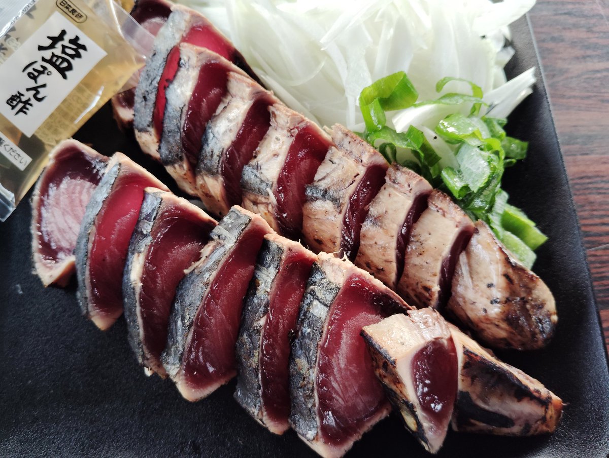 SeikeTerrasse's tweet photo. 寒い中でのBBQ🥩
#せいけテラス
#BBQ
#猪ヒレ
#猪ハート
#猪ス���アリブ
#カツオタタキ https://t.co/04EGGYdJTi