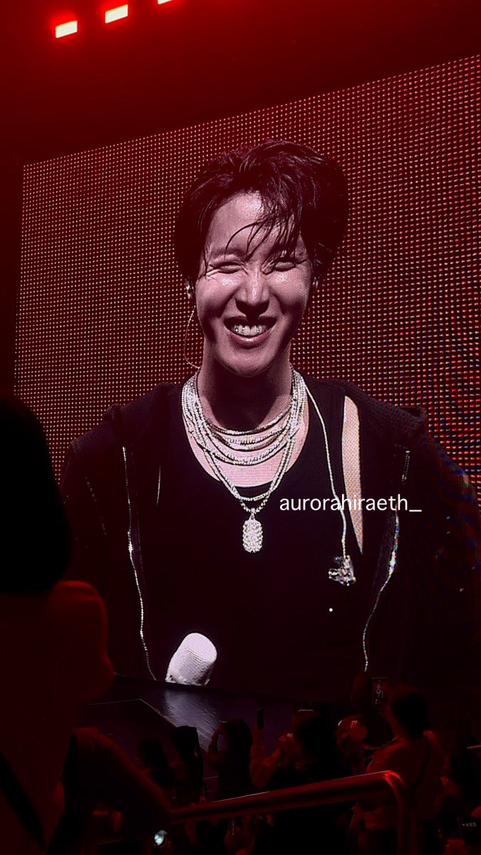 aurorahiraeth_'s tweet photo. our sunshine, thank you for the best night ever ❤️‍🔥💜

#HOPE_ON_THE_STAGE_TOUR_Manila https://t.co/Y3FcD6gvDM