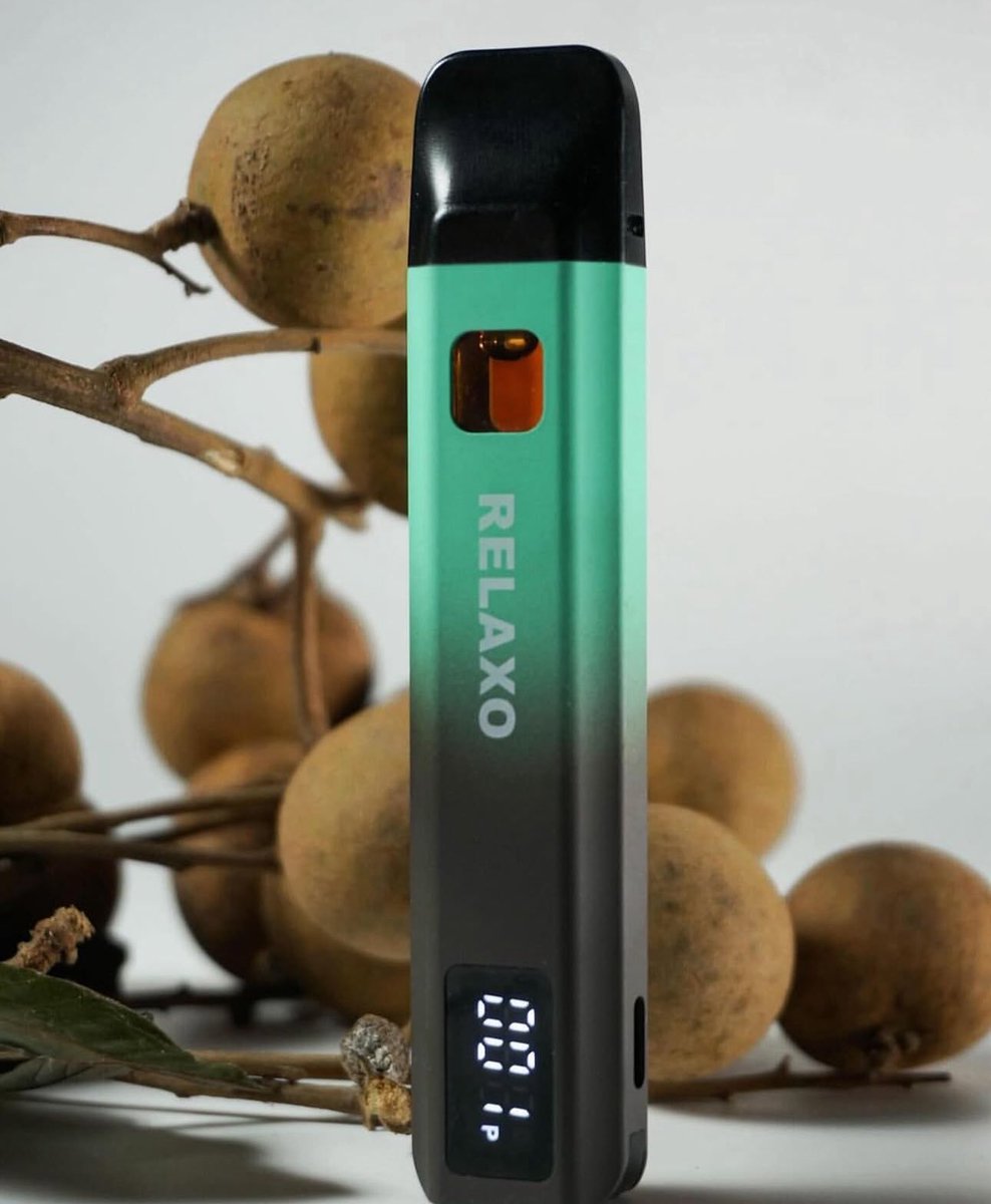 Relaxotech's tweet image. GD , the postless pod vape pen 1ml/2ml, with Draw active and digital display ,preheat and 3 voltage setting,All in one design, disposable pod vape for CBD.#distillateoil #distillatevapecarts #cbdvape #cbdvapepen #vapepen #disposablevape #podvape #liverosin #liveresin #D9