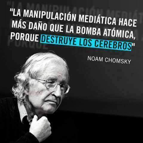 Vhgkasparov's tweet photo. "La manipulación mediática hace más daño que la bomba atómica, porque destruye los cerebros". 

Noam #Chomsky https://t.co/CUJ8LOPRCu