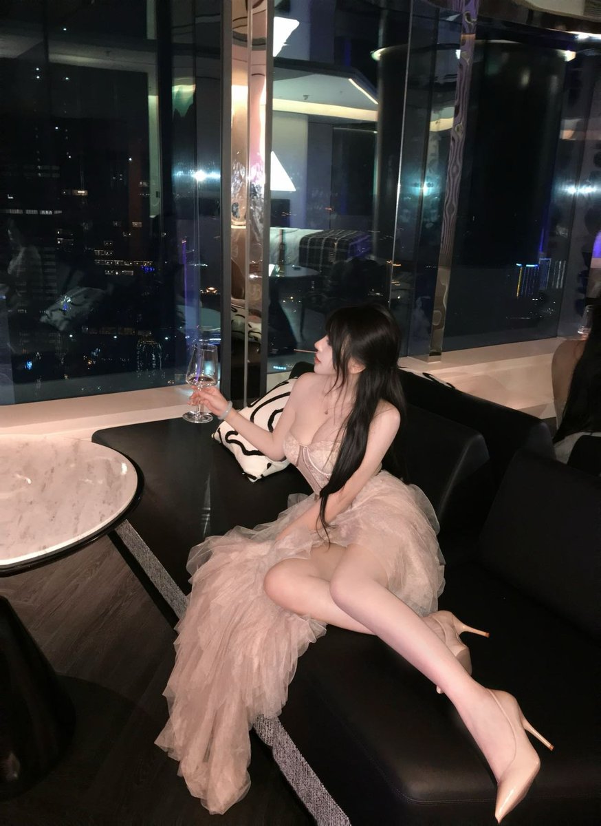 160/88/d  广州
小喷泉，榨💦机
敏感体质 💦多湿  床上sao  小sao鼻 放的开 口活一流（天生优势 下面小可以夹紧你）皮肤光滑 身体柔软 身材如图 s腰小翘臀
三点粉  服务满分选手
可鸳鸯浴可调教 
TG客服：https://t.co/nFgeMfSonW
TG频道：https://t.co/bFOkqaPKB8
🐧：1494246972
#广州  #cosplay https://t.co/DbFNpyn3WI