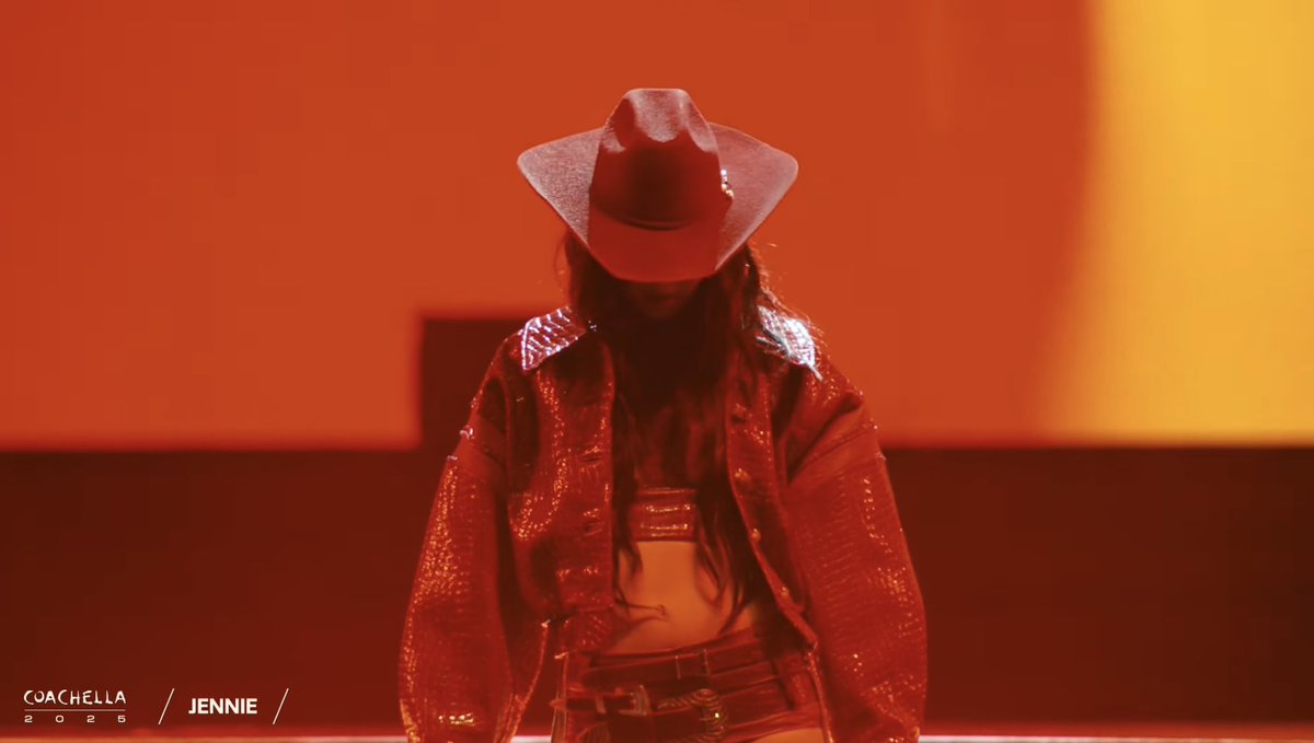 ninixflvrs's tweet photo. legendary #jenchella https://t.co/9GCu3fcIkR