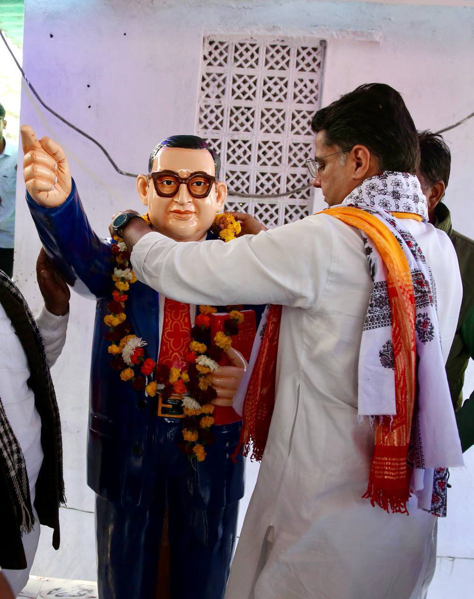 Sachin Pilot (@sachinpilot) on Twitter photo рд╕рдорд╛рдирддрд╛ рдФрд░ рд╕рд╛рдорд╛рдЬрд┐рдХ рдиреНрдпрд╛рдп рдХреЗ рд▓рд┐рдП рдЕрдкрдирд╛ рд╕рдореНрдкреВрд░реНрдг рдЬреАрд╡рди рд╕рдорд░реНрдкрд┐рдд рдХрд░рдиреЗ рд╡рд╛рд▓реЗ рднрд╛рд░рддреАрдп рд╕рдВрд╡рд┐рдзрд╛рди рдХреЗ рдирд┐рд░реНрдорд╛рддрд╛ рдмрд╛рдмрд╛ рд╕рд╛рд╣реЗрдм рдбреЙ. рднреАрдорд░рд╛рд╡ рдЕрдВрдмреЗрдбрдХрд░ рдХреА рдЬрдпрдВрддреА рдкрд░ рдЙрдиреНрд╣реЗрдВ рднрд╛рд╡рднреАрдиреА рд╢реНрд░рджреНрдзрд╛рдВрдЬрд▓рд┐ рдЕрд░реНрдкрд┐рдд рдХрд░рддрд╛ рд╣реВрдБред┬а┬а
рдЙрдиреНрд╣реЛрдВрдиреЗ рд╡рдВрдЪрд┐рддреЛрдВ рдФрд░ рд╢реЛрд╖рд┐рддреЛрдВ рдХреЛ рдЖрддреНрдорд╕рдореНрдорд╛рди рдХреЗ рд╕рд╛рде рдЬреАрдиреЗ рдХрд╛ рдЕрдзрд┐рдХрд╛рд░ рджрд┐рдпрд╛ред┬а┬а
рдЙрдирдХрд╛ рдЬреАрд╡рди рд╕рд╛рд╣рд╕ рдФрд░ рд╣рд░ рд╕рдорд╛рдирддрд╛ рдФрд░ рд╕рд╛рдорд╛рдЬрд┐рдХ рдиреНрдпрд╛рдп рдХреЗ рд▓рд┐рдП рдЕрдкрдирд╛ рд╕рдореНрдкреВрд░реНрдг рдЬреАрд╡рди рд╕рдорд░реНрдкрд┐рдд рдХрд░рдиреЗ рд╡рд╛рд▓реЗ рднрд╛рд░рддреАрдп рд╕рдВрд╡рд┐рдзрд╛рди рдХреЗ рдирд┐рд░реНрдорд╛рддрд╛ рдмрд╛рдмрд╛ рд╕рд╛рд╣реЗрдм рдбреЙ. рднреАрдорд░рд╛рд╡ рдЕрдВрдмреЗрдбрдХрд░ рдХреА рдЬрдпрдВрддреА рдкрд░ рдЙрдиреНрд╣реЗрдВ рднрд╛рд╡рднреАрдиреА рд╢реНрд░рджреНрдзрд╛рдВрдЬрд▓рд┐ рдЕрд░реНрдкрд┐рдд рдХрд░рддрд╛ рд╣реВрдБред┬а┬а
рдЙрдиреНрд╣реЛрдВрдиреЗ рд╡рдВрдЪрд┐рддреЛрдВ рдФрд░ рд╢реЛрд╖рд┐рддреЛрдВ рдХреЛ рдЖрддреНрдорд╕рдореНрдорд╛рди рдХреЗ рд╕рд╛рде рдЬреАрдиреЗ рдХрд╛ рдЕрдзрд┐рдХрд╛рд░ рджрд┐рдпрд╛ред┬а┬а
рдЙрдирдХрд╛ рдЬреАрд╡рди рд╕рд╛рд╣рд╕ рдФрд░ рд╣рд░