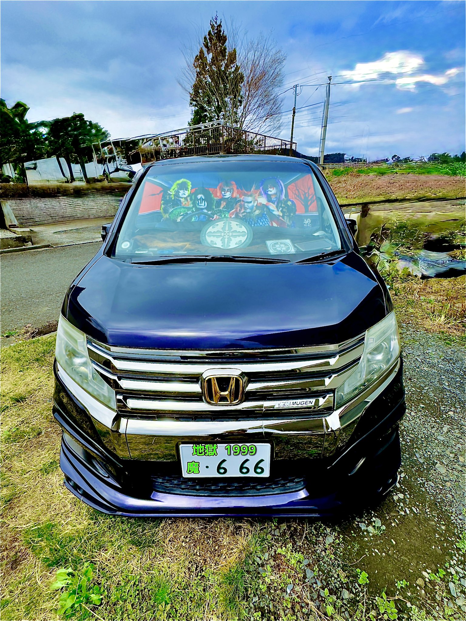 【未開封】聖飢魔II 車用サンシェード ベース弾き まさ on X: 