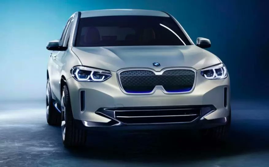 vaielettrico's tweet photo. Il #superbollo per un’auto elettrica? La storia di un lettore umbro che, al ritorno in Italia, è alle prese con un rebus fiscale con la sua #BMW iX3. Vaielettrico risponde, scrivete a info@vaielettrico.it ➡️➡️➡️➡️https://t.co/f1mAqAgve2 https://t.co/EjsxkhWLQ2