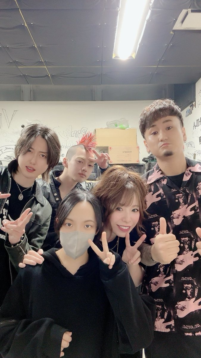 naoka_dr's tweet photo. 🥁2025.04.13🔥
↪︎ KLUB COUNTER ACTION💀⚡︎

HELLsy &amp; The Dynamitesのサポートで
出演させて頂きました🤘❤️

ヘルダイ初の女リズム隊
最高だったでしょ🤗

はぁー楽しかった

絶対またやるよ！！！！！！ https://t.co/w2r3nwBvCk