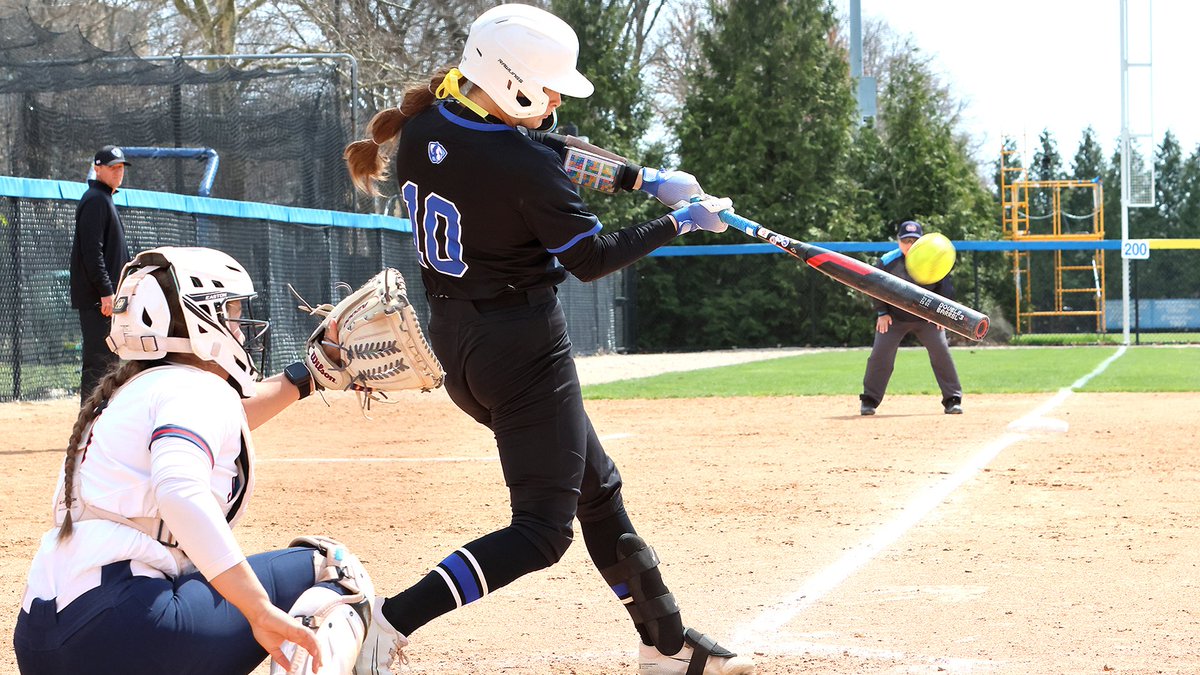 Eastern Illinois Athletics (@eiu_panthers) on Twitter photo The <a href="/EIU_Softball/">Eastern Illinois Softball</a> team with a series sweep walking off two Sunday wins over USI ๐งน
G1 - EIU 3, USI 1 (8)
Olman walk-off 2-run HR in 8th ๐ฃ
McKenzie no-hitter through 6.1
G 2 - EIU 9, USI 1 (6)
Hance 2-run walk-off double (3-for-4)
Recap๐ฅ๐โฌ๏ธ๐งน
eiupanthers.com/news/2025/4/13โฆ The <a href="/EIU_Softball/">Eastern Illinois Softball</a> team with a series sweep walking off two Sunday wins over USI ๐งน
G1 - EIU 3, USI 1 (8)
Olman walk-off 2-run HR in 8th ๐ฃ
McKenzie no-hitter through 6.1
G 2 - EIU 9, USI 1 (6)
Hance 2-run walk-off double (3-for-4)
Recap๐ฅ๐โฌ๏ธ๐งน
eiupanthers.com/news/2025/4/13โฆ