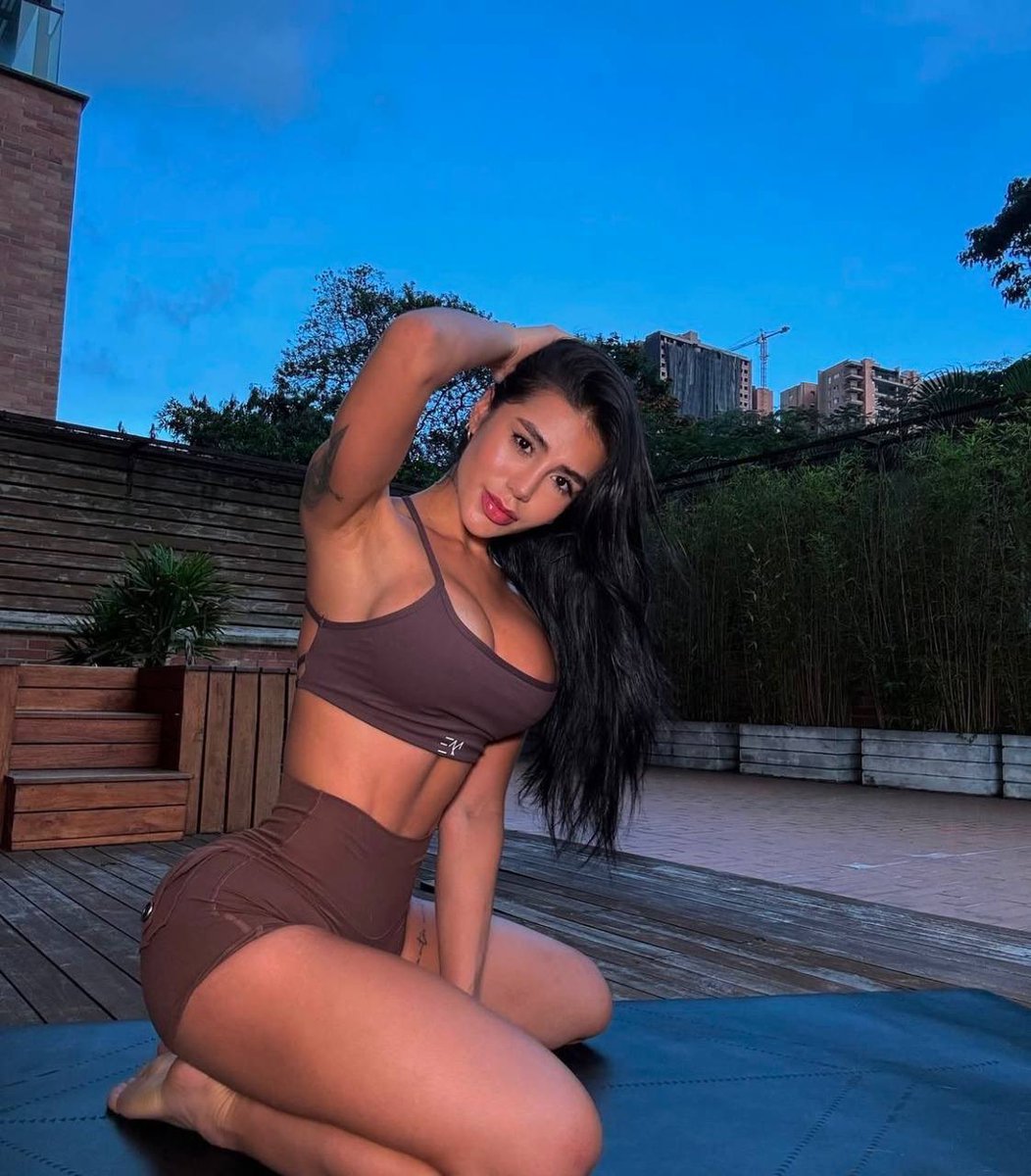 cutemaleja's tweet photo. @slavicxgirls Do you think I'm a good girl ? 🥰 https://t.co/A5xNjH6TQr