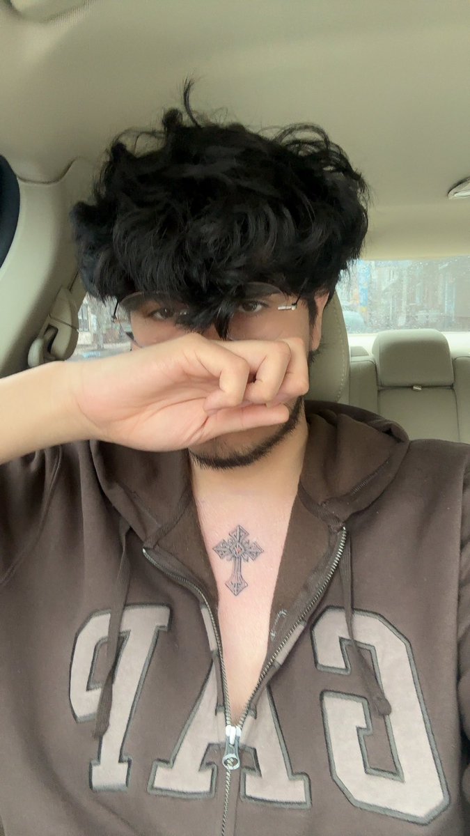 _Trapazuli_'s tweet photo. Anyways got this sick ass tattoo 😁 https://t.co/6nifJfJAh0