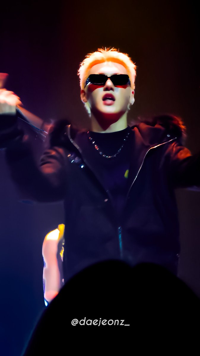 daejeonz_'s tweet photo. 250404 JUST ODD TOUR IN TORONTO
#BAIN #BYEONGHEE #SONGBYEONGHEE #배인 #병희 #송병희
#JUSTB #저스트비
#JUSTB_WORLD_TOUR
#JUSTODD
@JUSTB_Official @JUSTB_twt https://t.co/qO4SNU9eQj