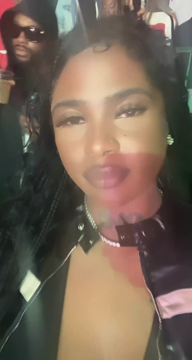taraxlei's tweet photo. History!
Vybz Kartel in Brooklyn, NY 🇯🇲
#soldoutdates #suitelife https://t.co/LIw4uyGIAu