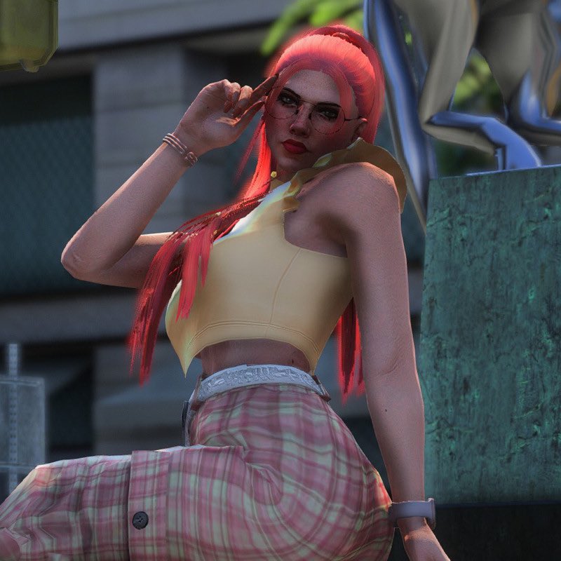 YuuCG_'s tweet photo. Bueno, otra más… Hasta acá Caitlyn Queen.👑 Gerente a cargo del Pacific Bluffs.🏝️ con este personaje disfrute y viví muchos tipos de roles que no había probado, por 4 meses, poco más, estuvo dándolo todo… (+) https://t.co/cPfp67bk08