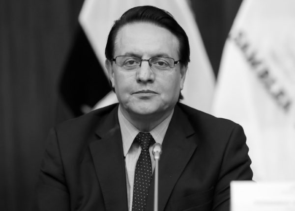 “El correismo nunca volverá, Rafael Correa nunca volverá a la García Moreno a Carondelet, jamás”

<a href="/VillaFernando_/">Fernando Villavicencio</a> ♾️♾️♾️🥹