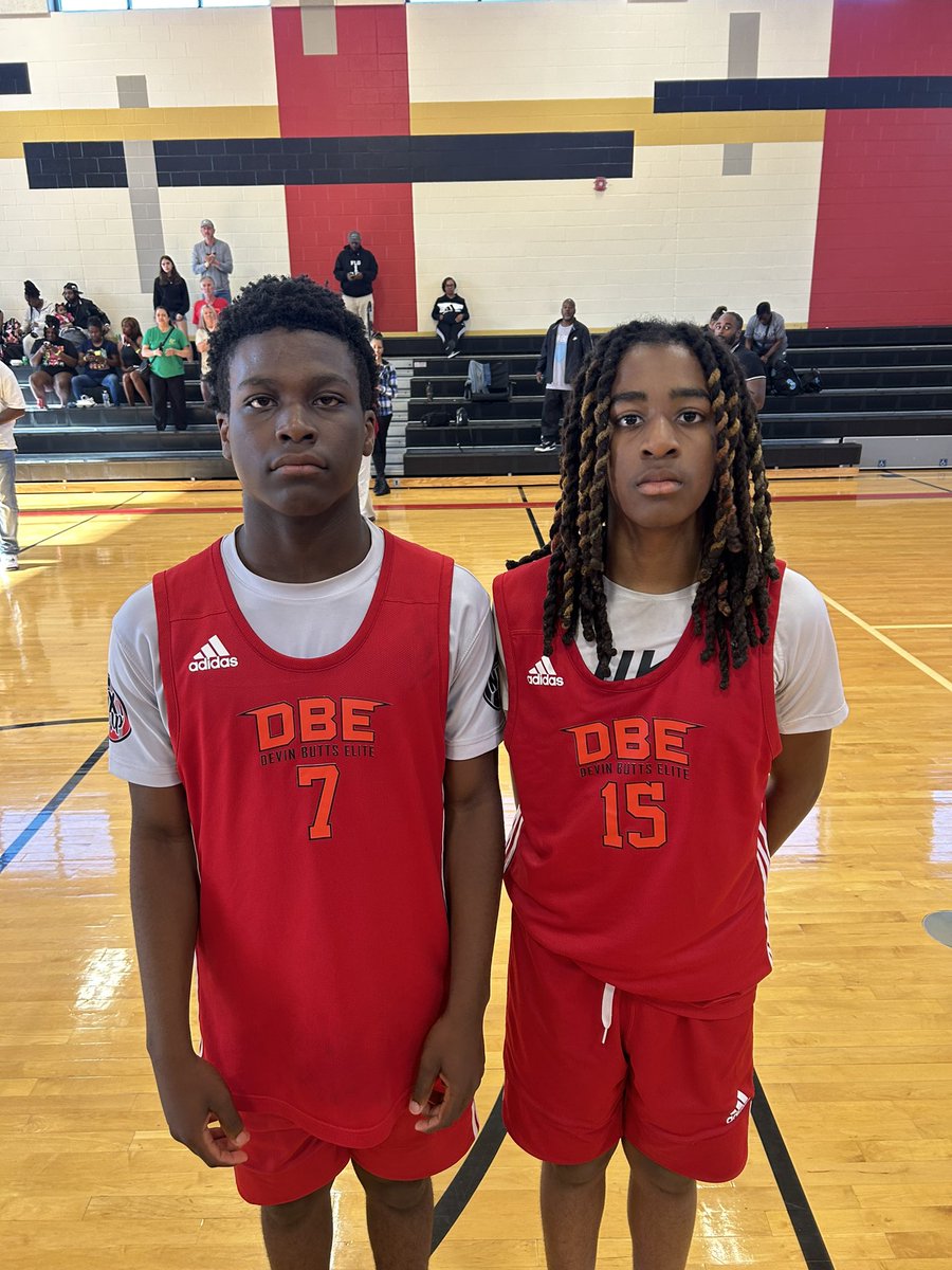 TheWelchyReport's tweet photo. @wr_allstars @1juju2028 @bptootuff Braeden Smith finished with 18pts. He knocked down 4 trifectas and was the aggressor on the defensive end! (Left) 

Caden Staley finished with 17pts. He ran the show at point and locked down on defense!  (Right) https://t.co/VN5vtBlx4V