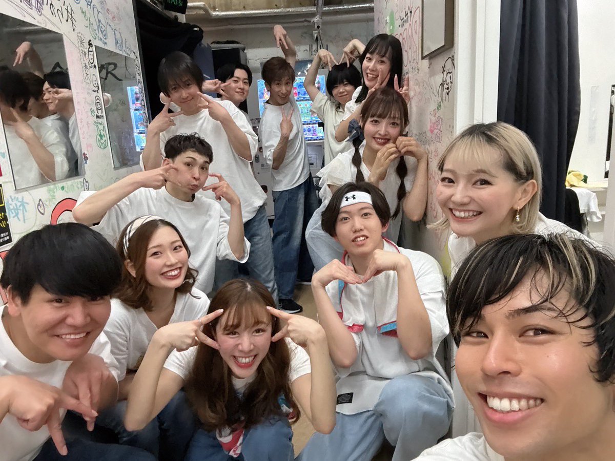 Juniorjun_SDN's tweet photo. 第189話　とうとうアンディMC🔥

ご来場頂きありがとうございました😄

怒涛の一週間で、忙しくさせていただいてる間に桜散ってそうです🌸

アンディのMCがほとんど後向いててフレッシュでした笑

月曜日も残り4週！
よろしくお願いします。🙇‍♂️ https://t.co/CYJtDD05Kj