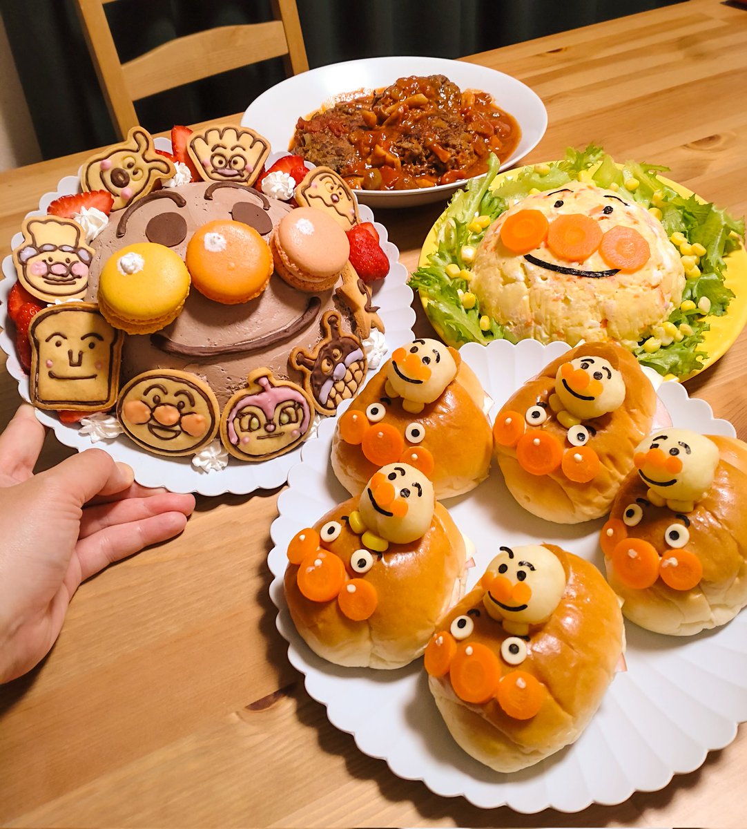 a_y_a____u's tweet photo. アンパンマン尽くしの誕生会でした👩🏻‍🍳アンパンマン号、秒で破壊😂
#東京カメラ部
#キリトリセカイ
#額装のない写真展
#写真好きな人と繋がりたい
#写真撮ってる人と繋がりたい
#写真で伝える私の世界
#canonrp
#ファインダー越しの私の世界
#みんなで楽しむTwitter展覧会
#photo
#誕生日
#アンパンマン https://t.co/AUw0GA76Oo