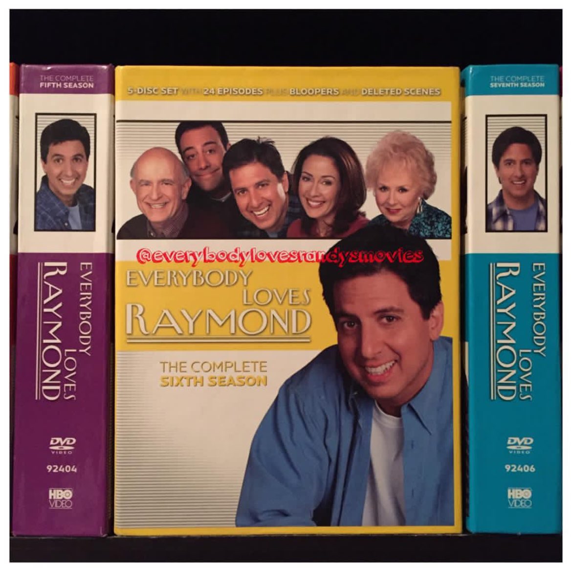RandysMovies's tweet photo. TV Show: #EverybodyLovesRaymond: Season 6 (2001)
Starring: #RayRomano #PatriciaHeaton #BradGarrett #DorisRoberts #PeterBoyle #MadylinSweeten #SawyerSweeten #SullivanSweeten
Guest Starring/Recurring #AlexMeneses #DavidProval #FredStoller #JulieClaire #JeffGarlin #JonManfrellotti #TomMcGowan #MonicaHoran #AndyKindler #DanCastellaneta #RobertCulp #KatherineHelmond #AnaOrtiz #AmyAquino
Directed By: Multiple Directors
#DVD
#CouchPotato
#TVShowCollector
#DVDCollection
#TVShowCollection
#TVJunkie
#CBS
#PhysicalMedia
#TVTwitter