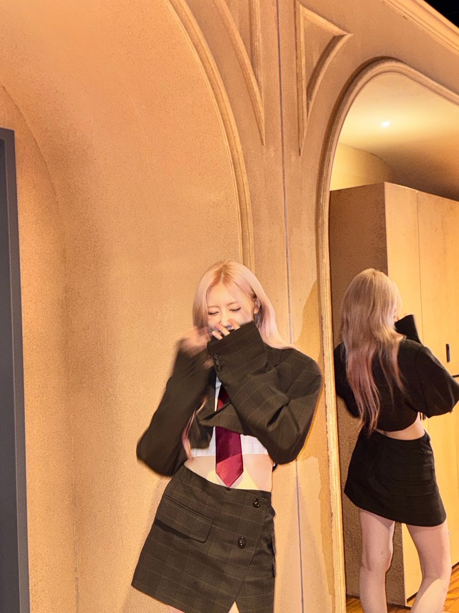 blake 하람· tweet media