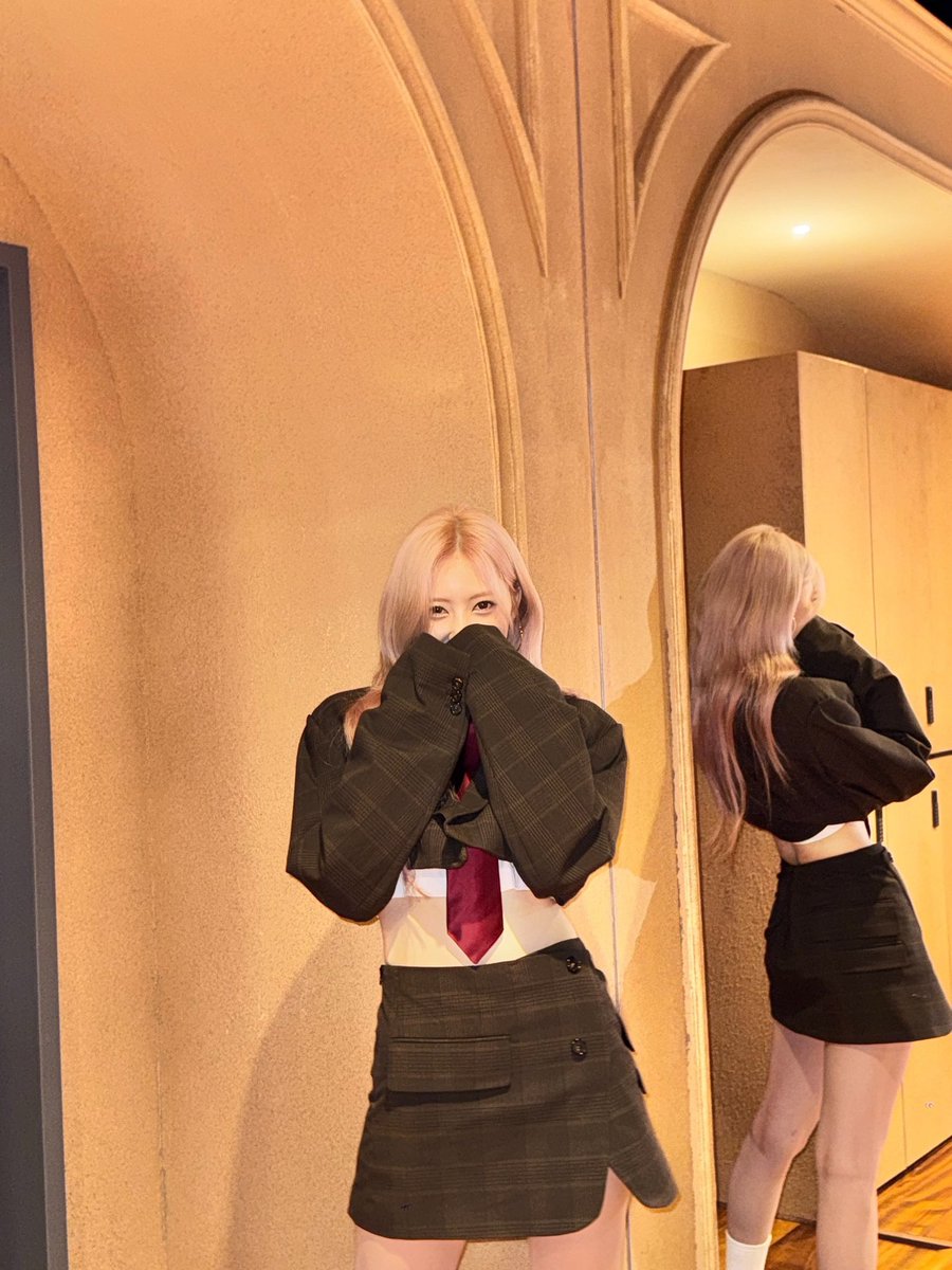 blake 하람· tweet media