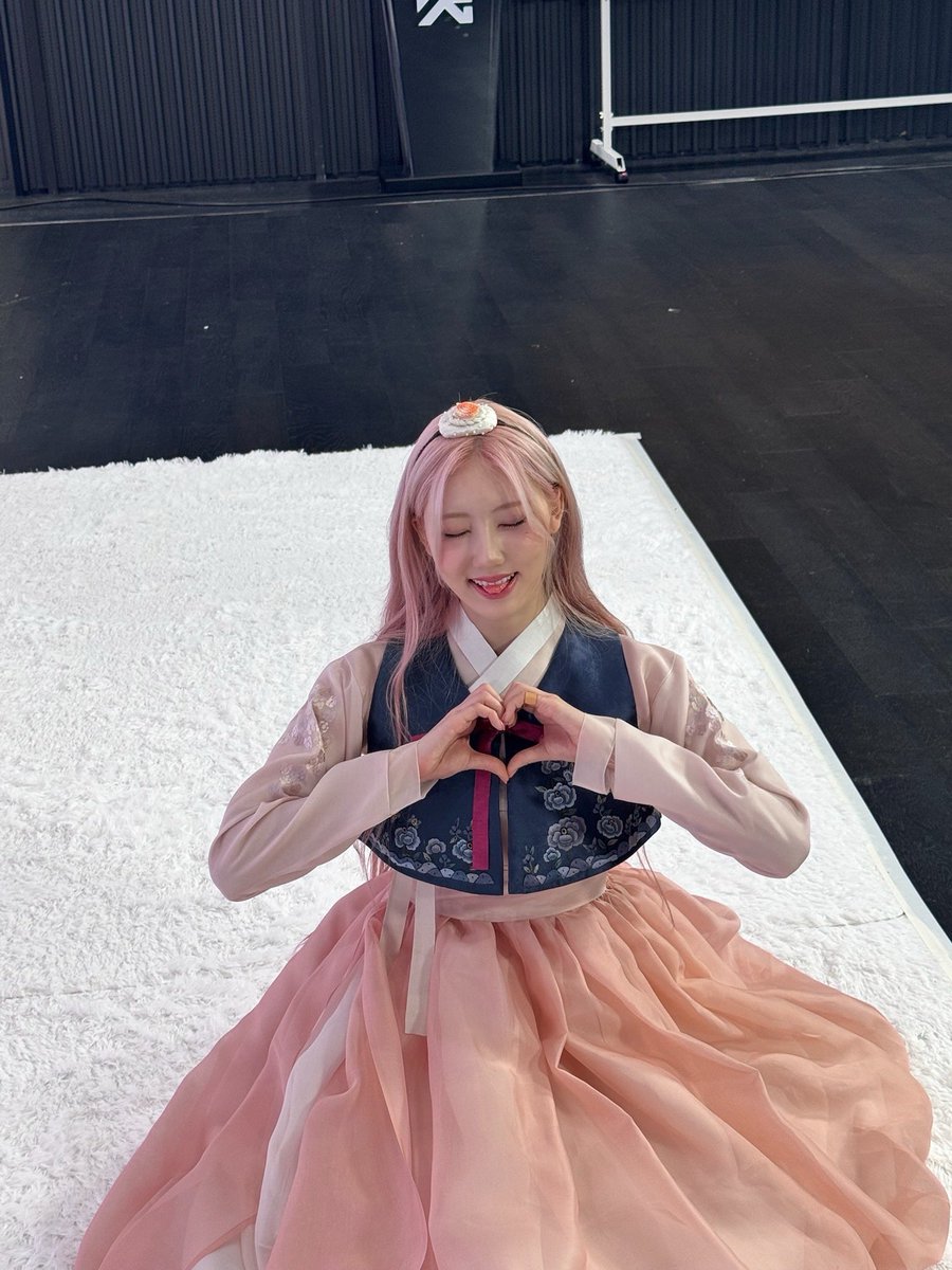 blake 하람· tweet media