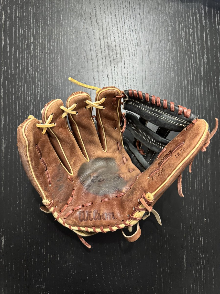 FixItFowler42's tweet image. Spent the Lord’s day with all the devils, both red and blue @TippHSBaseball @BrookvilleBB @tyeaton5 @CoachCam05 Was in a hurry and didn’t get after pics. But the after turned out great I promise. #FixItFowler @Starting9_37_ @skipMeyers17