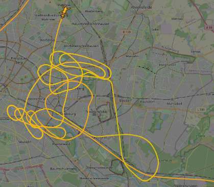 datawrangler2's tweet photo. Für alle die selber kieken wollen - wahlweise Dachgeschoss/Penthouse, Straße, Parkanlage
zum Spotten - oder:
https://t.co/5h1djTMnql
Nun dreht der ab und kehrt zur Basis zurück.
Scheinbar keinen Erfolg gehabt ..
#b1404 #bpober #Ruhestörung #Heli #Hubschrauber #Berlin #Nacht #BPol https://t.co/YnXmb9XpZ0