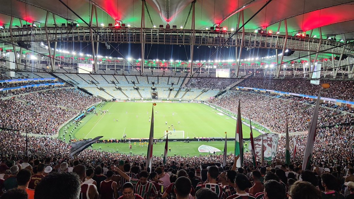 NÓS FIZEMOS A DIFERENÇA.
46.172 torcedores.