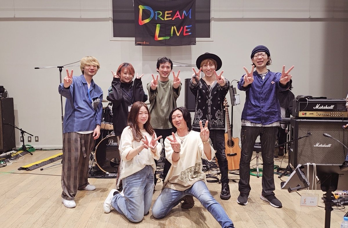 SenaGuitar_0626's tweet photo. 島村楽器演奏発表会 inぐんま夢スタジオ
ドラム科 由上チームにて今年���参加させていただきました✨️✨️
未来を担うドラムキッズたちがとてもかっこよく可愛くて、あったか素敵空間でした😭✨️
楽しかったーー😍🤍
#DreamLive https://t.co/Lo9Td9kCqO