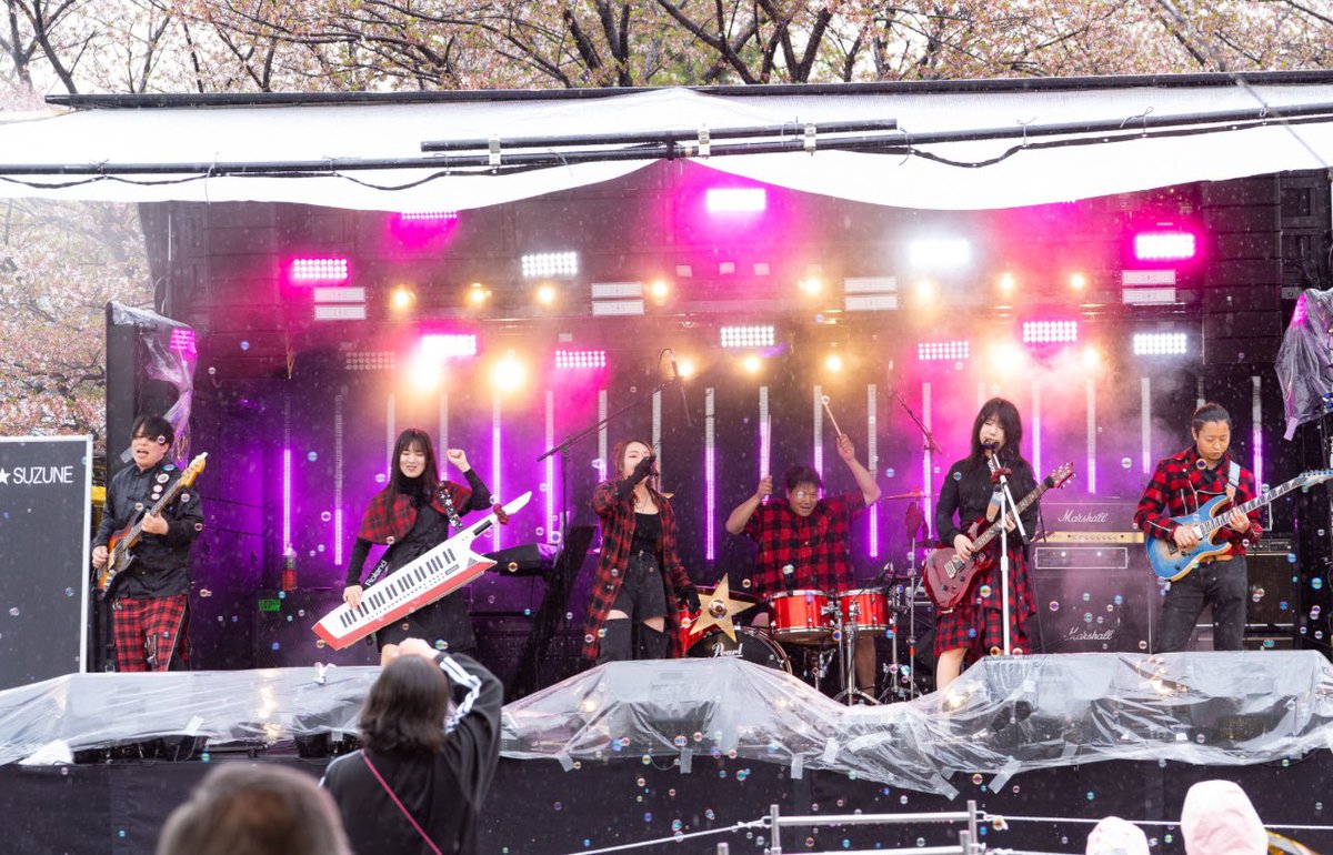 鈴音祭
足元の悪い中
本当にありがとうございました。

雨の中イベントをやるのは大変でしたが、
出演者様やマルシェ様から
【楽しい】【出て良かった】【またやりたい】
等の声を頂き、とても嬉しかったです！

皆様のおかげで無事最後まで
第二回鈴音祭を完走する事が出来ました。

本当にありがとう