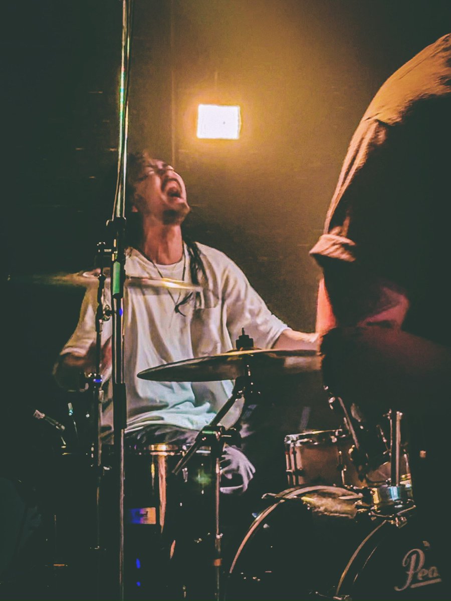 kumadrum's tweet photo. THANK YOU!!!!

chasedown
4/12 上諏訪club rock hearts
1年ぶりの上諏訪でした！！
イベント名通り今回もたくさんの繋がりと出会いがあり、しっかり大酒飲んで打ち上げまで楽しみました！！
また来年も行きます！

感謝です！！

#chasedown
#csdn https://t.co/Qy0XdND5pa