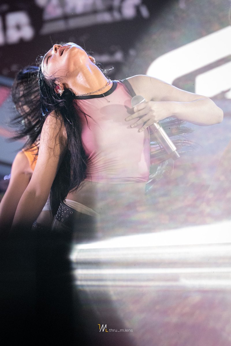 พี่ไม่เล่นนะคะ 🔥

#Punch4EVE 
#4EVE #สงกรานต์สยาม68x4EVE