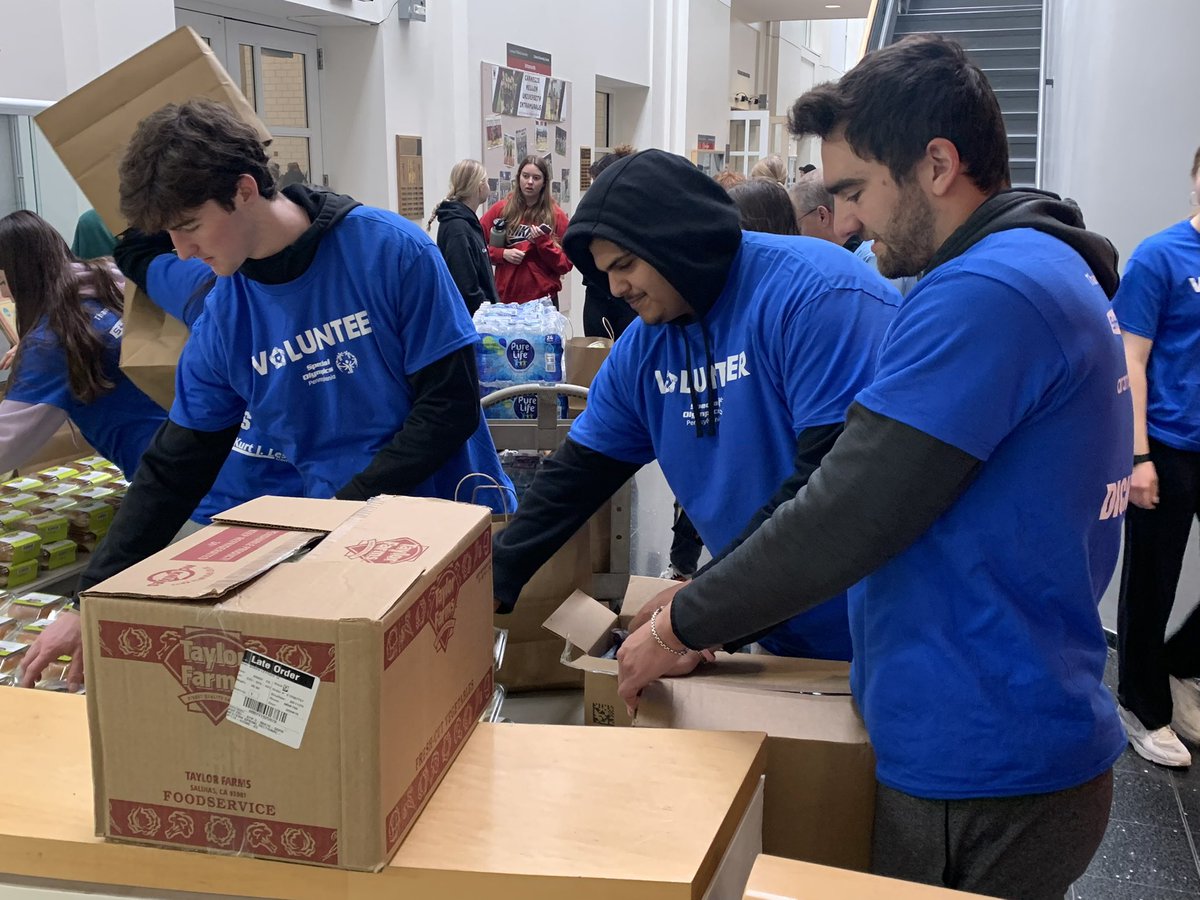 Carnegie Mellon Football (@tartanfb) on Twitter photo Always honored and grateful to work with <a href="/SpecialOlympics/">Special Olympics</a> & <a href="/SOPA_3Rivers/">Special Olympics PA - Three Rivers Region</a> & <a href="/SOPennsylvania/">𝗦𝗽𝗲𝗰𝗶𝗮𝗹 𝗢𝗹𝘆𝗺𝗽𝗶𝗰𝘀 𝗣𝗔</a> here <a href="/CarnegieMellon/">Carnegie Mellon University</a>!!
#CODE #BYB #TartanProud Always honored and grateful to work with <a href="/SpecialOlympics/">Special Olympics</a> & <a href="/SOPA_3Rivers/">Special Olympics PA - Three Rivers Region</a> & <a href="/SOPennsylvania/">𝗦𝗽𝗲𝗰𝗶𝗮𝗹 𝗢𝗹𝘆𝗺𝗽𝗶𝗰𝘀 𝗣𝗔</a> here <a href="/CarnegieMellon/">Carnegie Mellon University</a>!!
#CODE #BYB #TartanProud