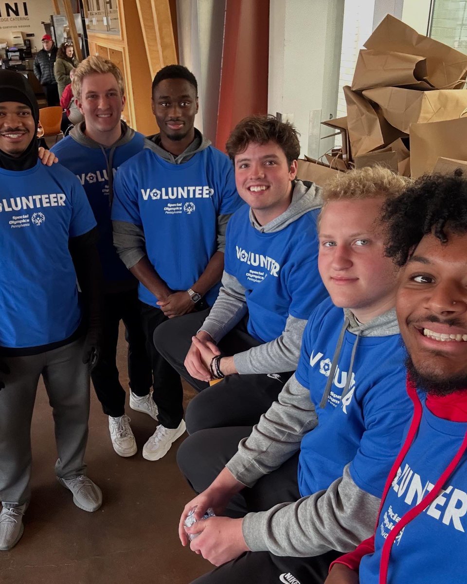 Carnegie Mellon Football tweet media