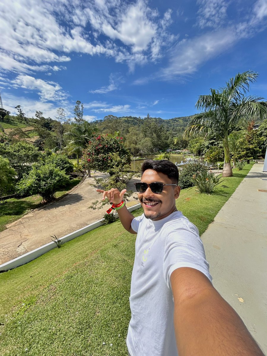 apoli__'s tweet photo. 🤙🏽 https://t.co/fVekoBOTAH