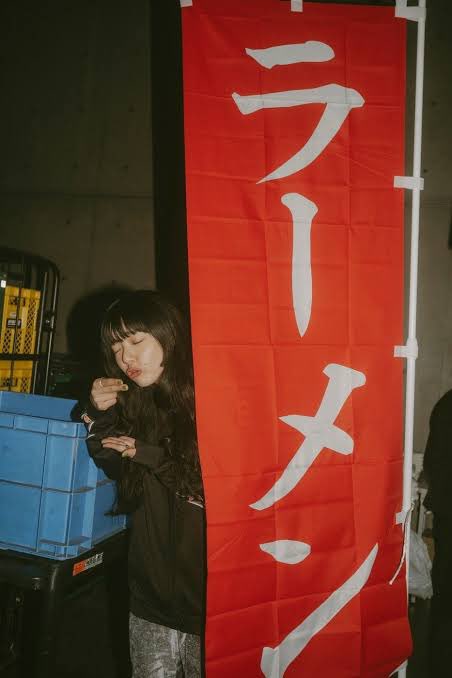 今更なんだけど、去年の11月のドルアパin新潟のとき、あいみょん古町の古着屋に来てたんだって🫢
新潟公演のときは毎回行くんかな🤔