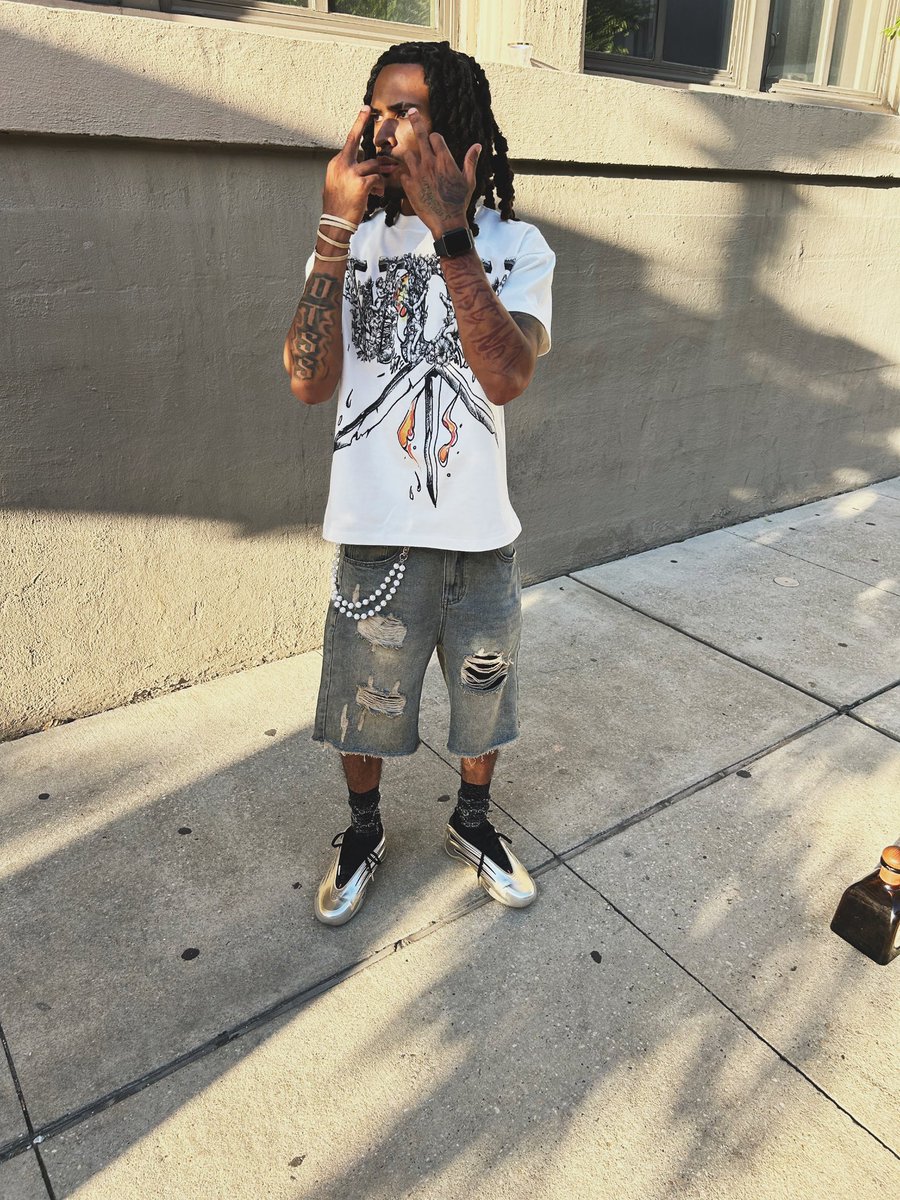 DStepJr's tweet image. 