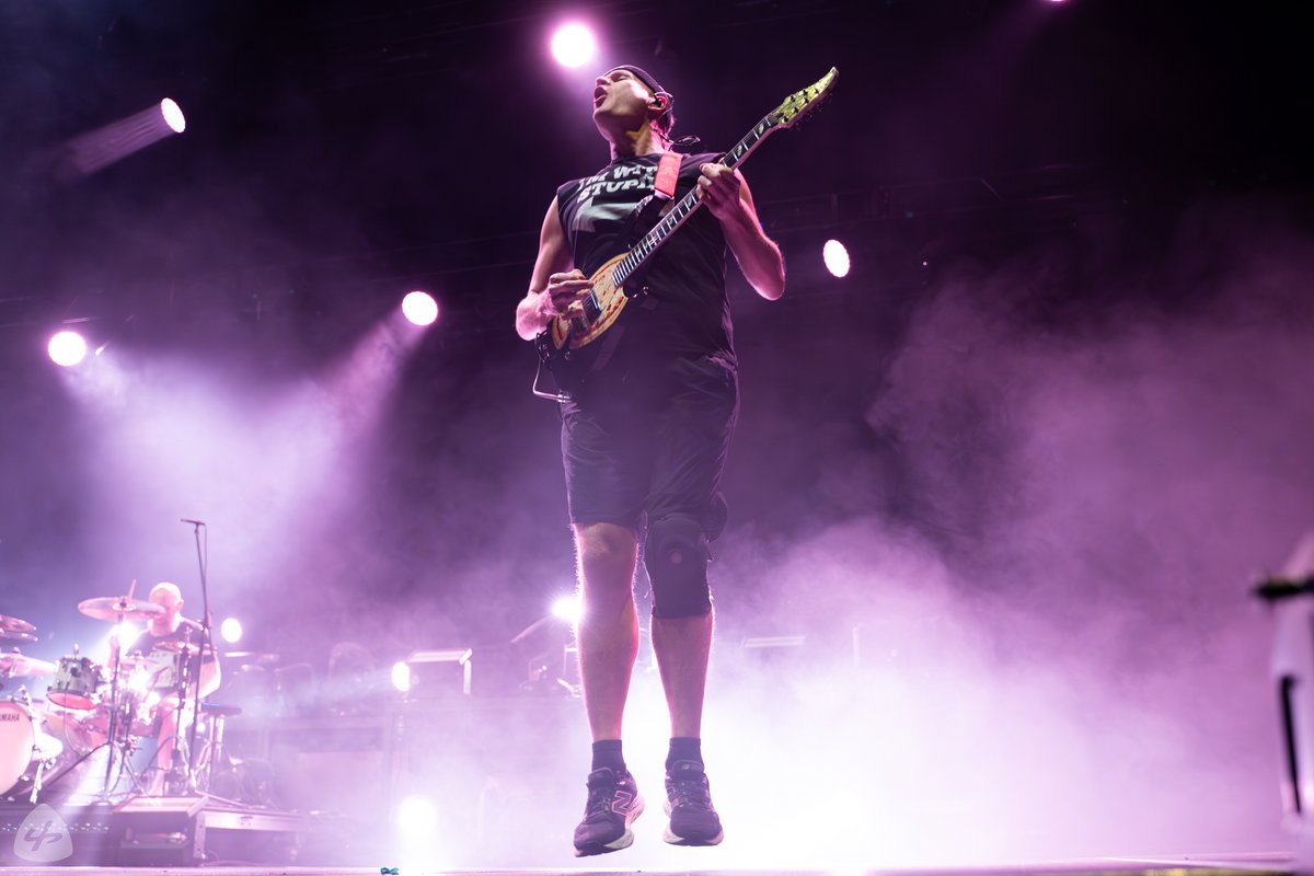 UpVenue's tweet photo. @kseofficial  brought the energy to Place Bell in Laval on their second-to-last tour stop; check out some of our photos below, and the rest can be found here - https://t.co/v2cS5ChQTK

@evenko @heavymtl @extensivemtl https://t.co/wlCuilnUty