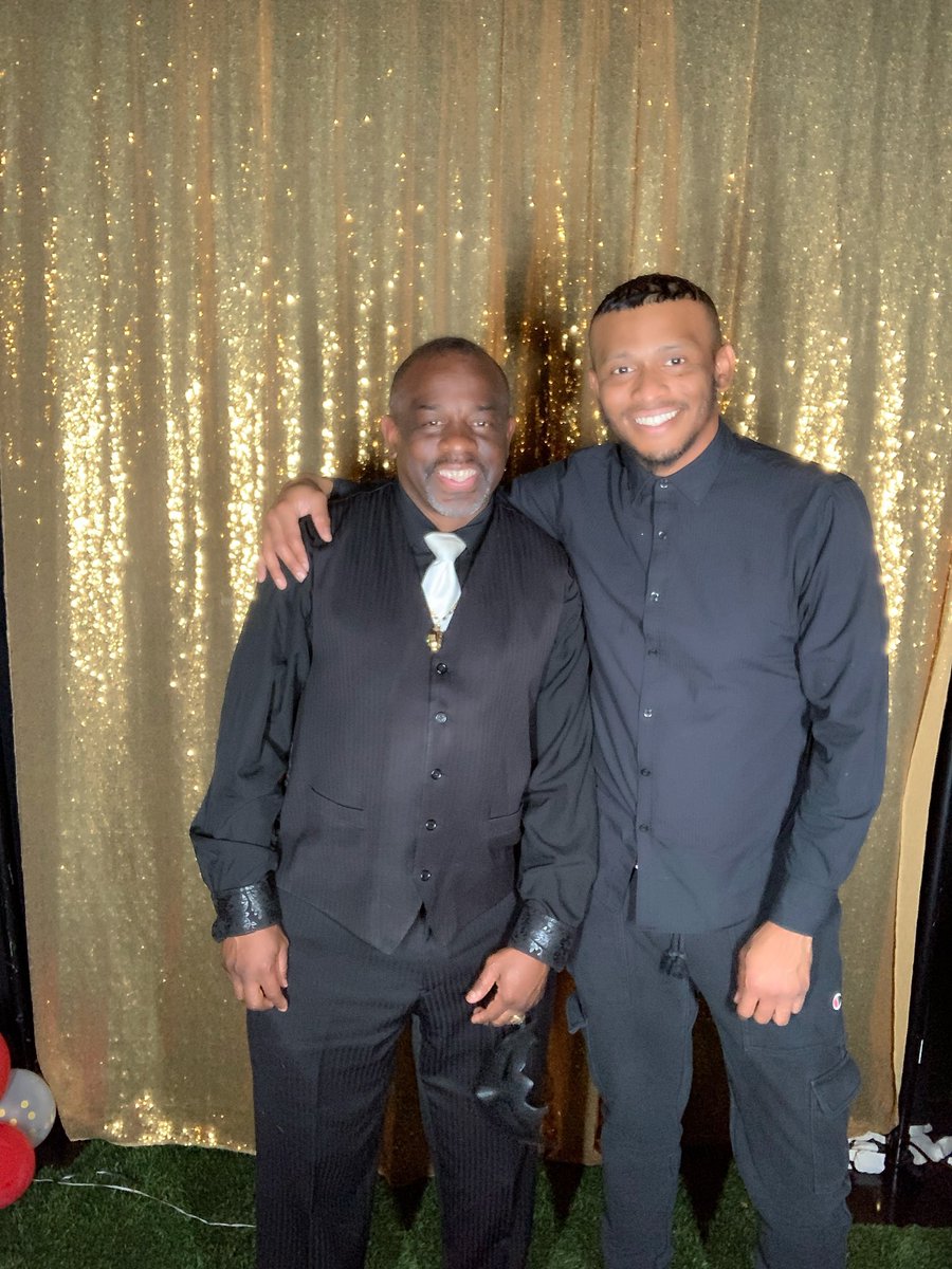 DEEEEEEE tweet media