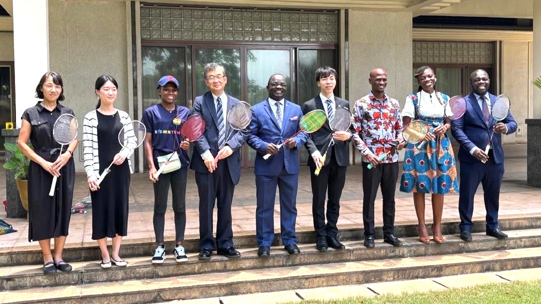 外務省MofaJapan×SPORTS (@mofajp_sports) on Twitter photo The badminton equipment donated by <a href="/BadmintonPublic/">公益財団法人日本バドミントン協会(NBA)</a> was handed over to the Ghana Badminton Association🏸At the ceremony, Mr. Yoshimoto, Ambassador of 🇯🇵 to 🇬🇭 stated the donation would help strengthen ties with 🇬🇭, with the President of the 🇬🇭 Badminton Association in attendance. The badminton equipment donated by <a href="/BadmintonPublic/">公益財団法人日本バドミントン協会(NBA)</a> was handed over to the Ghana Badminton Association🏸At the ceremony, Mr. Yoshimoto, Ambassador of 🇯🇵 to 🇬🇭 stated the donation would help strengthen ties with 🇬🇭, with the President of the 🇬🇭 Badminton Association in attendance.
