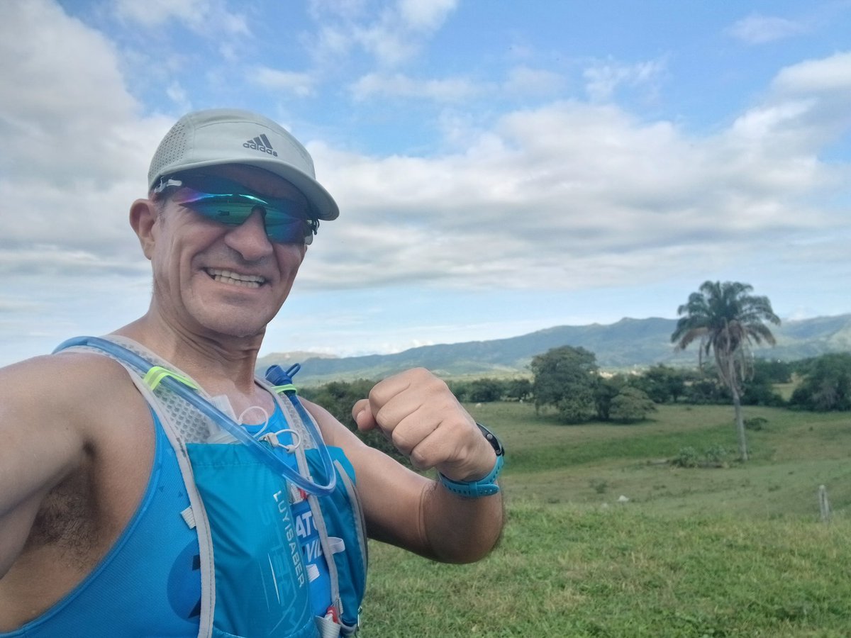 #AquiYaSeCorrio 
El fondo más duro de este proceso, una temperatura y sol 🌞 de locos.
Pero se logró 💪
Vamos <a href="/maratondecali/">Maraton de Cali</a> <a href="/marisaLoar/">єѕтяєℓℓα gαтυиα 🌟</a> <a href="/Crisita20/">Cris Lepe</a> <a href="/domelyAmaro/">Miss Pole 🍒</a> <a href="/EzerKenegdo0212/">Ezer Ro 👟🆒®️</a> <a href="/franklinshark/">Franklin Oliveros </a> @indraarenae <a href="/PpValdesS/">Pepe Valdes</a> <a href="/yoelegicorrer1/">#Yoelegícorrer</a> <a href="/Aca_Runners/">ProyectoAcáEntreRunners</a> <a href="/aida_tabla/">Aida Tabla 😃🏃‍♀️💖</a> <a href="/Heck1123/">Heck</a> 
#Correr