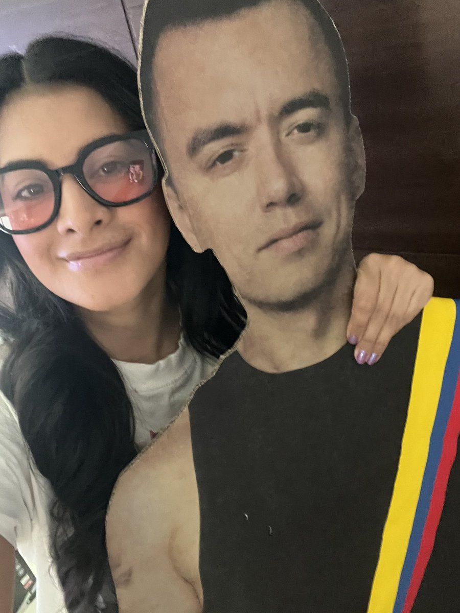 claudbermeo's tweet photo. Gracias ECUADOR 🇪🇨 💜. Nuestro único presidente @DanielNoboaOk Viva la democracia 🙌🏼🙌🏼🙌🏼 #EleccionesEcuador2025 https://t.co/agUZNgIWVS