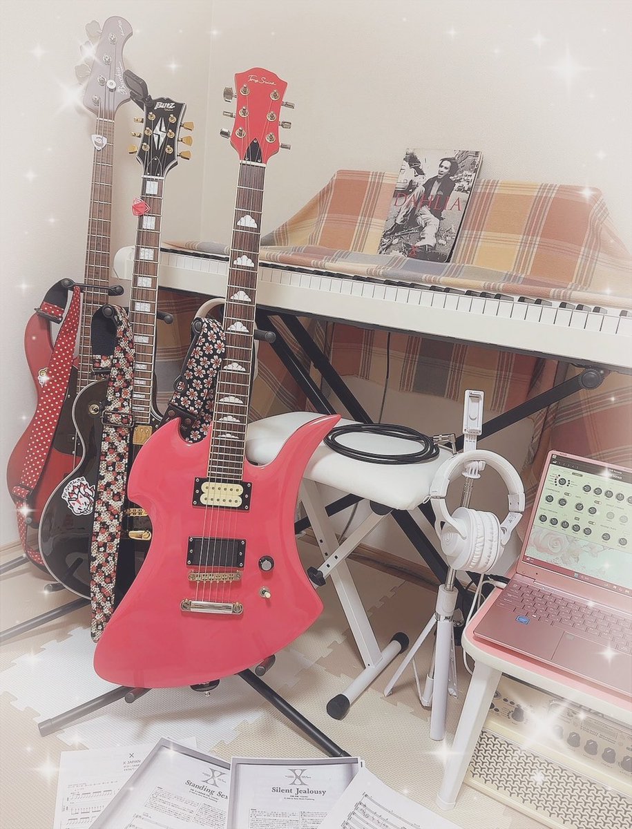 花恋¨̮ꕤ*.゚ tweet media